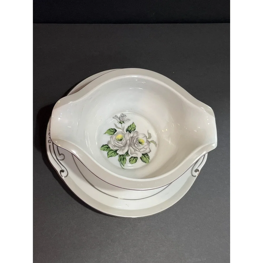 Gold Coast China First Love Gravy Boat Attached Underplate White Rose Platinum